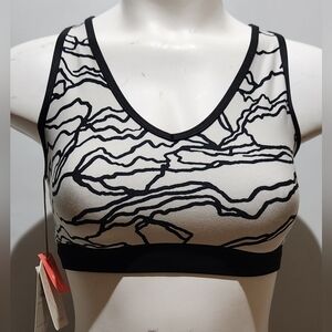 Women's sports bra i'm reversible